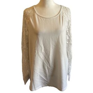 Camisa long sleeve crew neck blouse. Size L. White. Sheer lace sleeves.